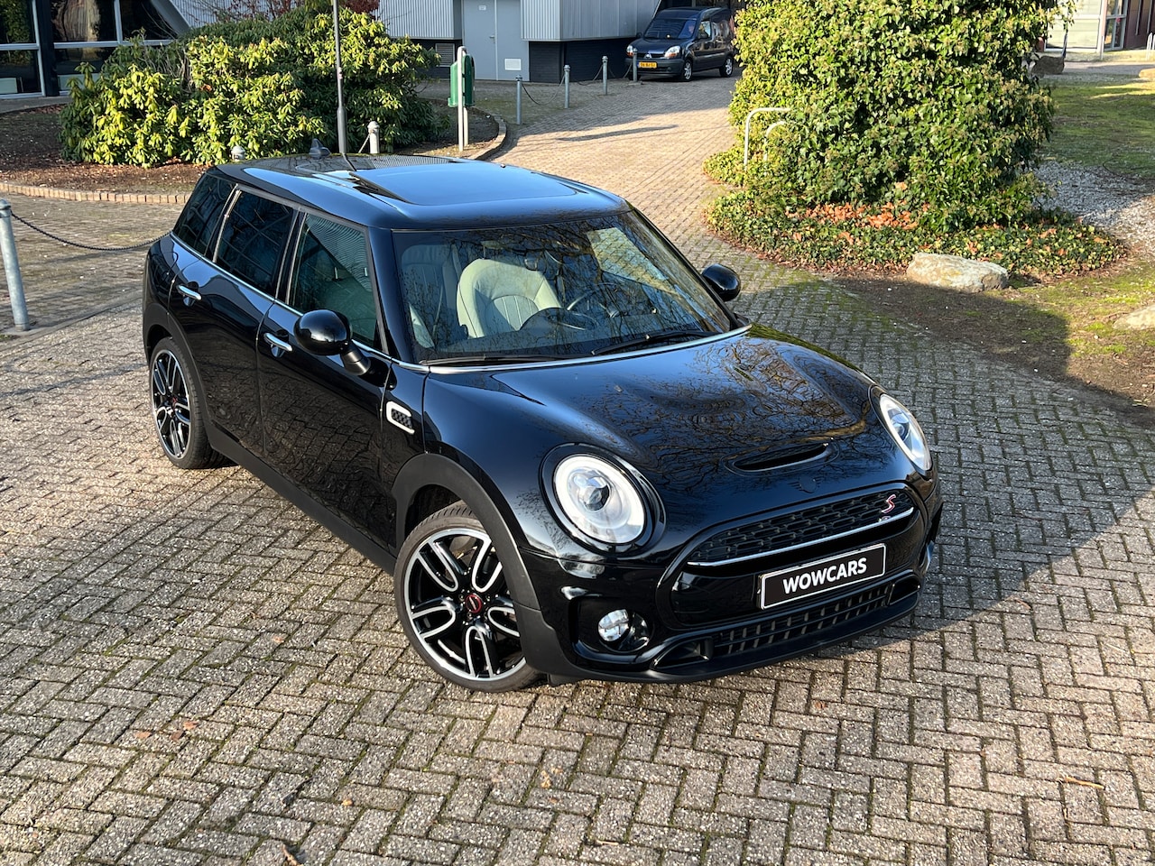 MINI Clubman - 2.0 Cooper S Chili Serious Business 192pk Automaat - CarPlay - Leer - Stoelverwarming - Panodak - Pdc - Ecc - - AutoWereld.nl