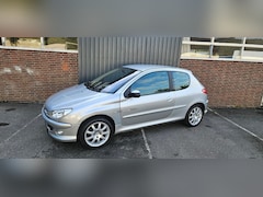 Peugeot 206 - 1.4 Quiksilver