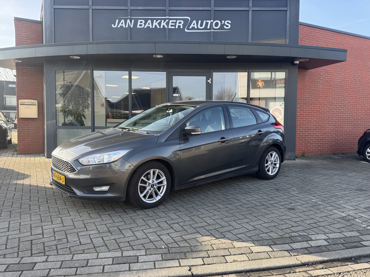Ford Focus - 1.0 Lease Edition ✅ Navi ✅ CarPlay ✅ Rijklaar ✅ PDC A ✅ - AutoWereld.nl
