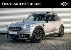 MINI Countryman - Cooper S E ALL4 Automaat / Panoramadak / Sportstoelen / Achteruitrijcamera / Comfort Acces