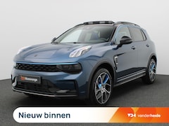 Lynk & Co 01 - Plug-in Hybride 261PK AUT Panoramadak, 360 gr. camera, stoelverwarming, keyless, trekhaak,