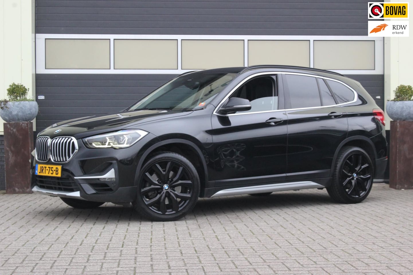 BMW X1 - XDrive20i High Executive | Trekhaak | Facelift| - AutoWereld.nl