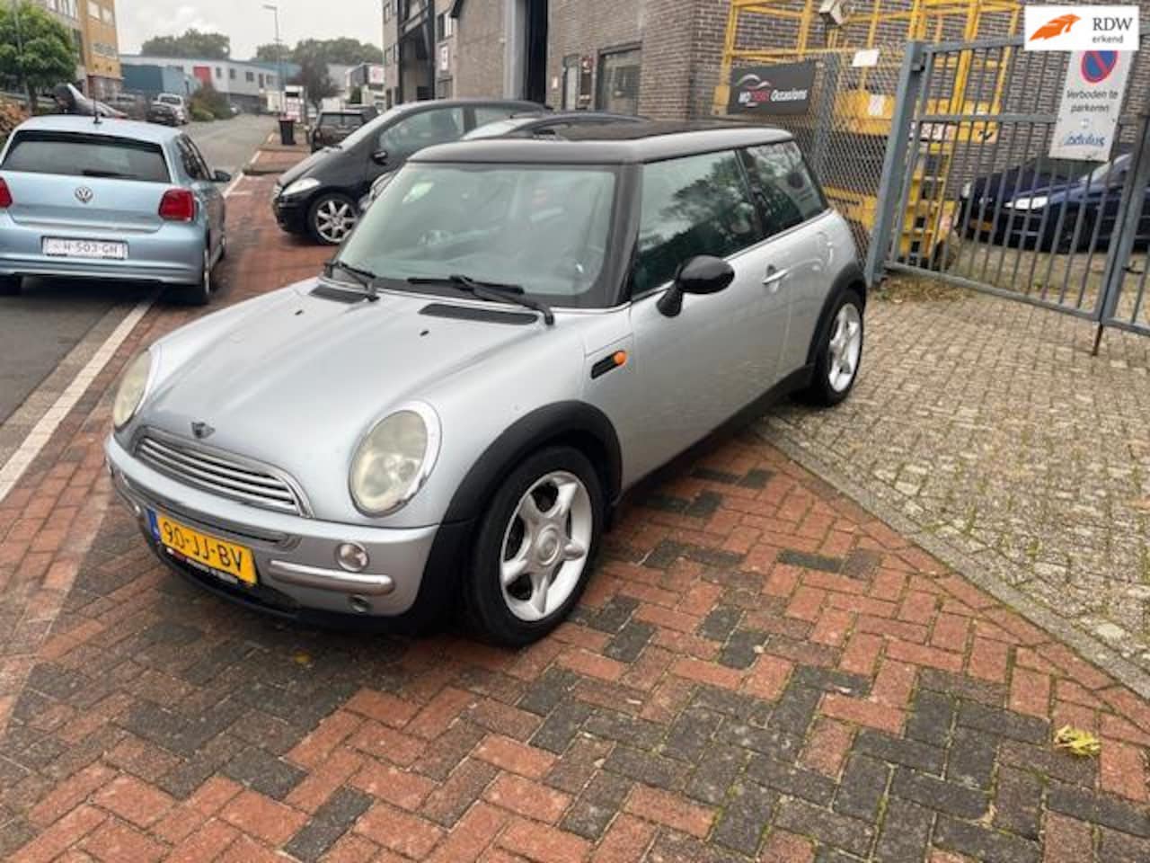 MINI Cooper - Mini 1.6 Chili! Airco! Schuifdak! - AutoWereld.nl