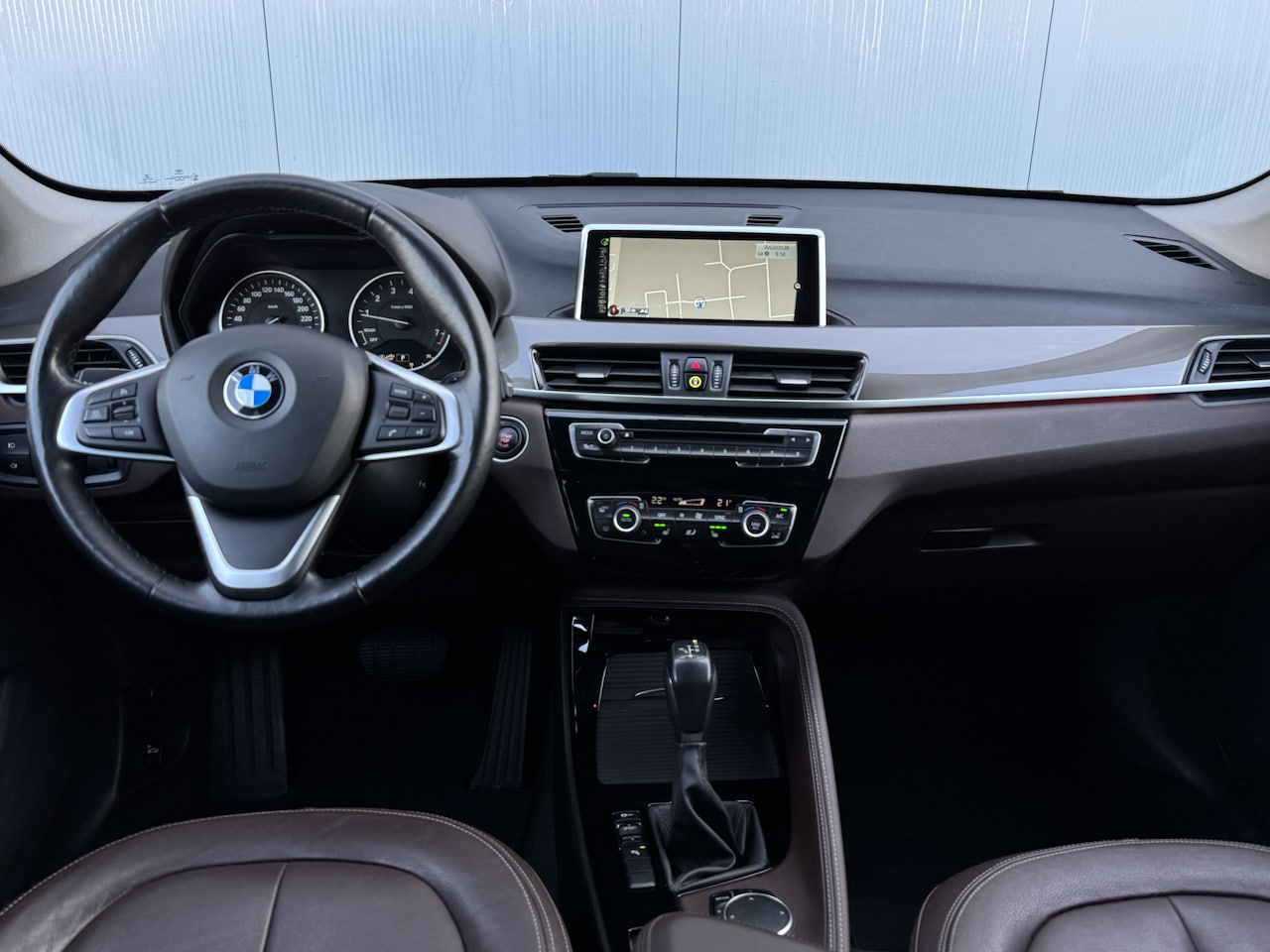 BMW X1 - sDrive20i Centennial High Executive Automaat/Camera/Leer. - AutoWereld.nl