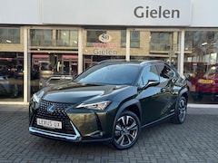 Lexus UX - 250h Preference Line | Trekhaak, 18 inch, Keyless, Dodehoekherkenning, Parkeersensoren, St