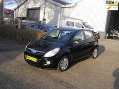 Hyundai i20 - 1.2i i-Motion 120 d km nap pas airco nieuwe apk