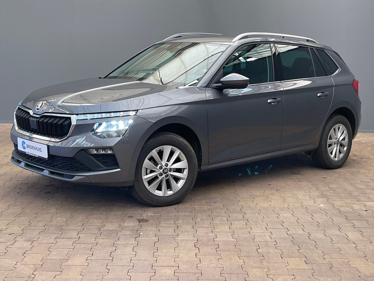 Skoda Kamiq - 1.0 TSI Selection Carplay | LED | Parkeersensoren | Digitaal Dashboard | Climate Control | - AutoWereld.nl