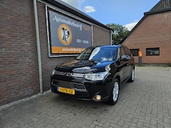 Mitsubishi Outlander - 2.0 Intense+ (tik in de motor)