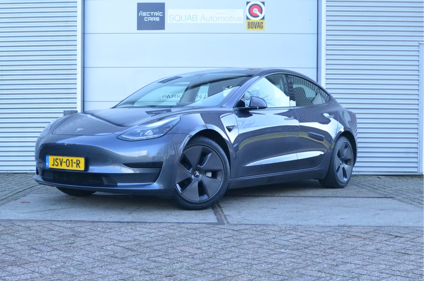 Tesla Model 3 - Standard RWD Plus 60 kWh LFP accu, AutoPilot3.0, Warmtepomp - AutoWereld.nl