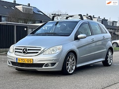Mercedes-Benz B-klasse - 170 Automaat*Navigatie*Carplay*Airco*20-11-2026 APK*LM velgen