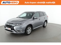 Mitsubishi Outlander - 2.4 PHEV Plus Spirit 4WD | UD46853 |