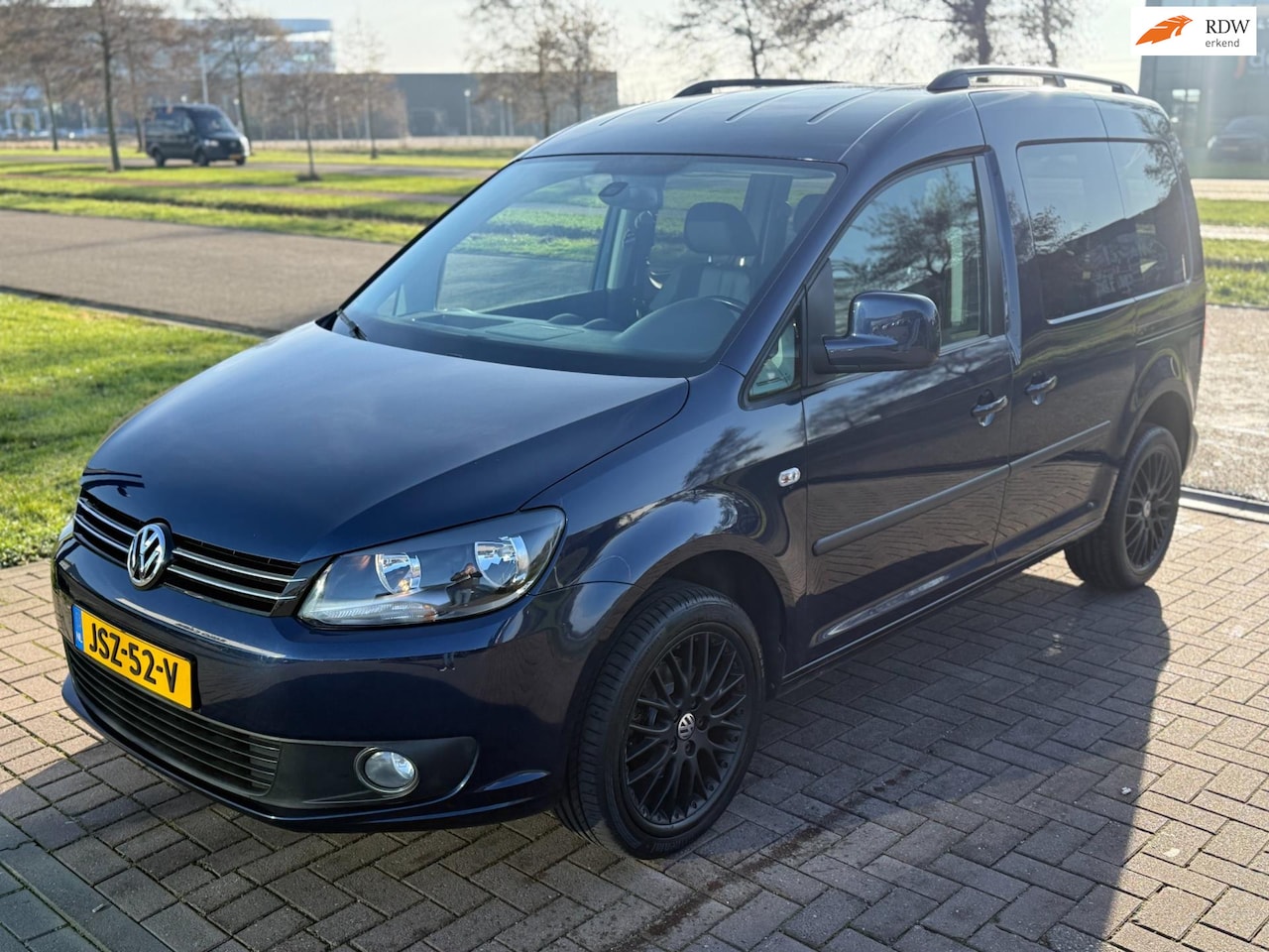 Volkswagen Caddy - 1.2 TSI 105PK Trendline 7P 2012 18Inch Blauw Zeer nette Caddy Life! - AutoWereld.nl
