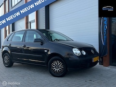 Volkswagen Polo - 1.4-16V Comfortline | 5 DRS | APK |