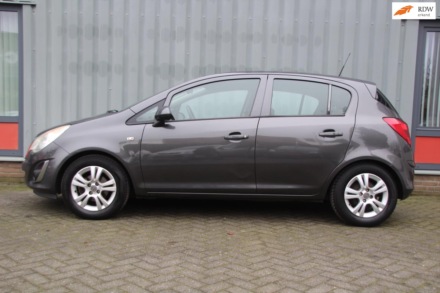 Opel Corsa - 1.2-16V Cosmo 1.2-16V Cosmo - AutoWereld.nl