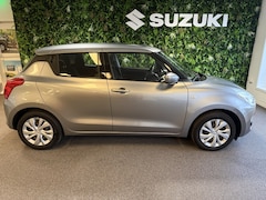 Suzuki Swift - fabrieksgar. t/m 30-11-2030 B 1.2 Comfort Smart Hybrid Airco Trekhaak Handsfree bellen
