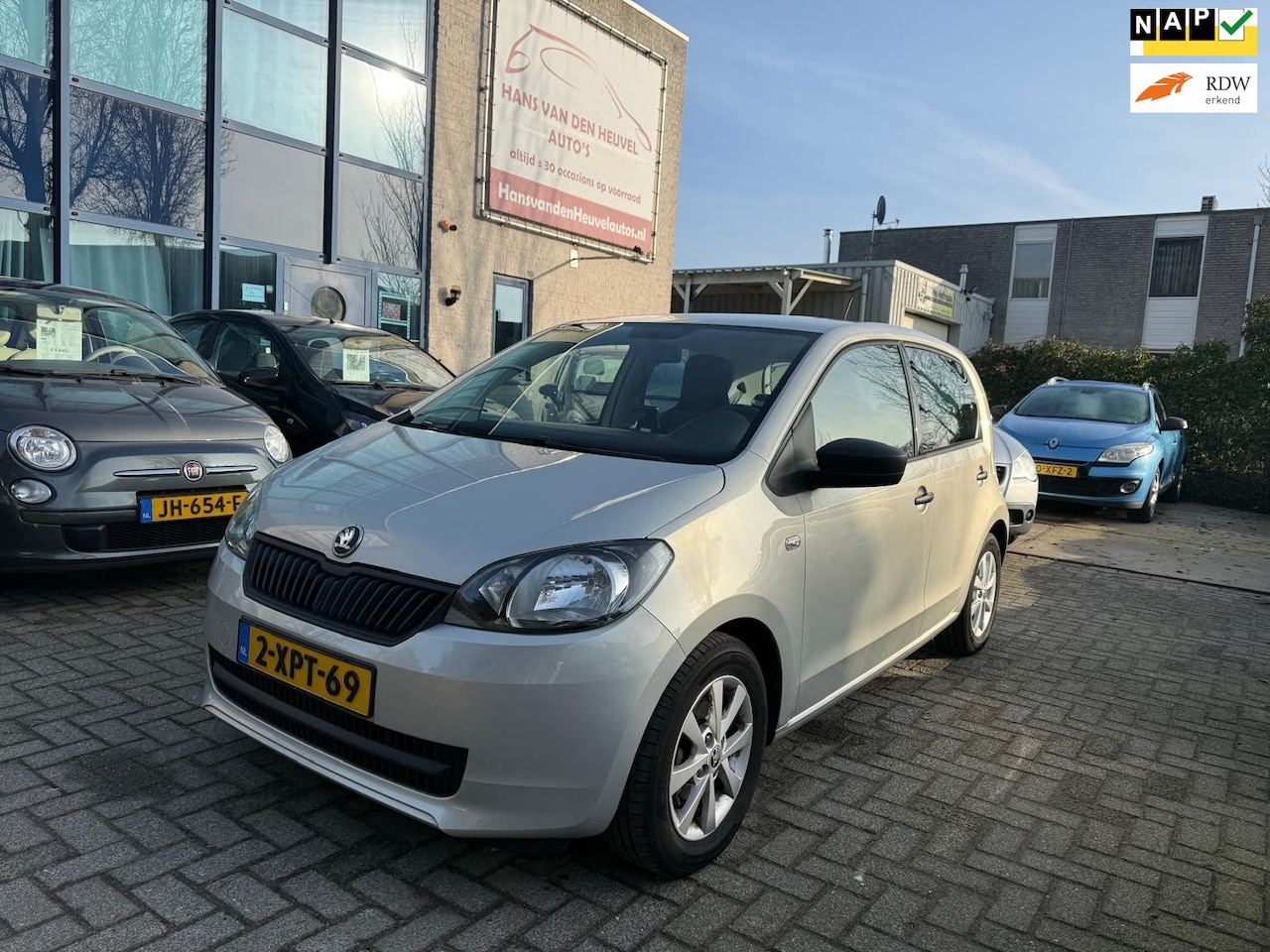 Skoda Citigo - 1.0 Greentech Active Pro 1.0 Greentech Active Pro, 5-drs, APK 01/27, NAVI - AutoWereld.nl