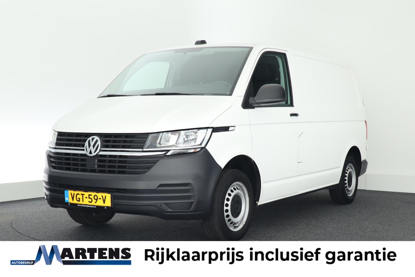 Volkswagen Transporter - 2.0 TDI 90pk L1H1 26 Economy Business Carplay Bijrijdersbank Cruise Control Parkeersensore - AutoWereld.nl