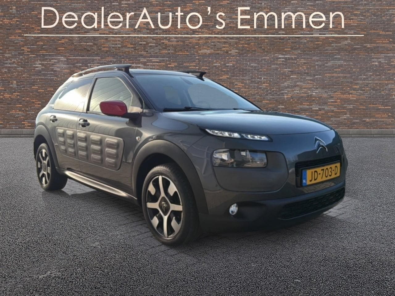 Citroën C4 Cactus - 1.2 VTi PANODAK LMV NAVIGATIE CRUISE - AutoWereld.nl