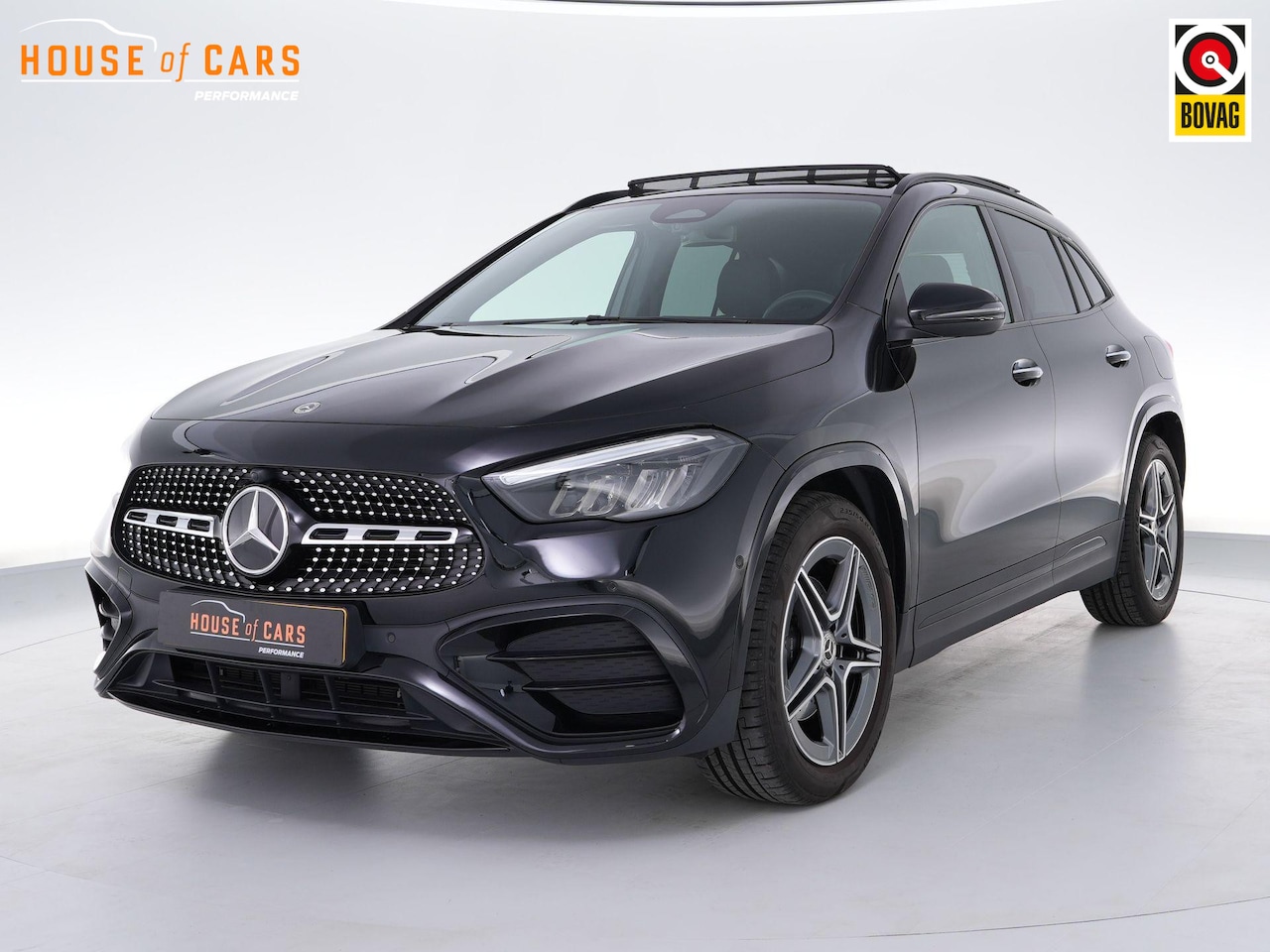 Mercedes-Benz GLA-Klasse - 200 AMG Line |dealer onderhouden|panoramadak|carbon interieur|Apple Carplay|trekhaak|stoel - AutoWereld.nl