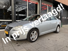 Volkswagen Jetta - 1.4 TSI Comfortline Business