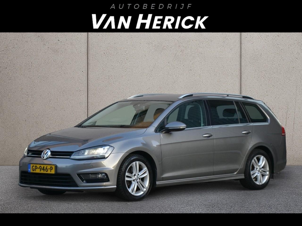 Volkswagen Golf Variant - 1.4 TSI 125PK R-Line | Navi | Trekhaak | Winterpakket - AutoWereld.nl