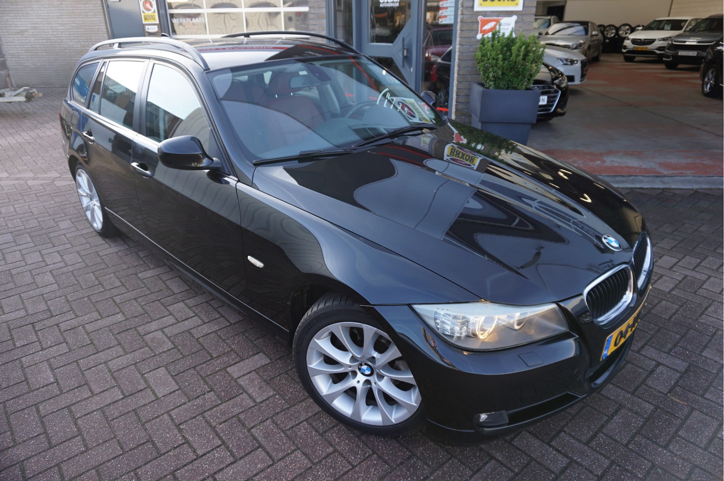 BMW 3-serie Touring - 318i Business Line 318i Business Line - AutoWereld.nl