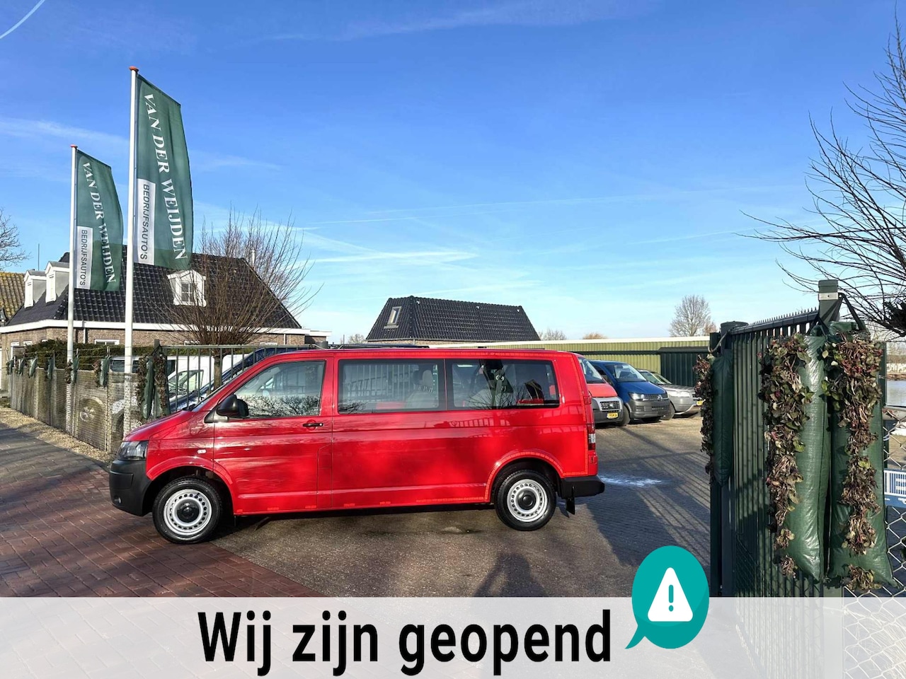 Volkswagen Transporter Kombi - 2.0 TDI L2H1 Automaat 3 + 3 + 3 - AutoWereld.nl