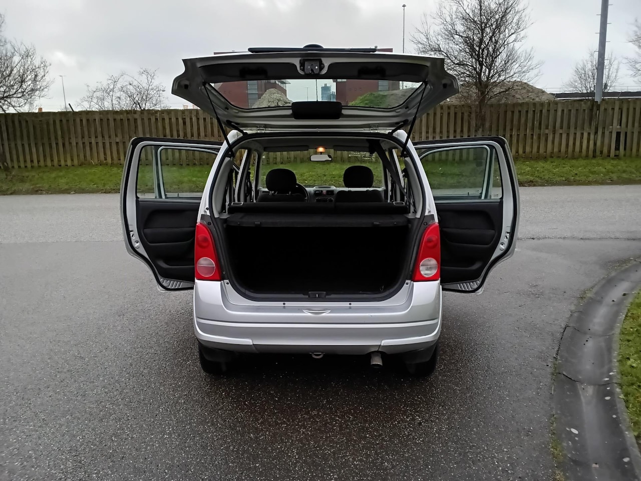 Opel Agila - 1.0-12V Essentia 137000km NAP