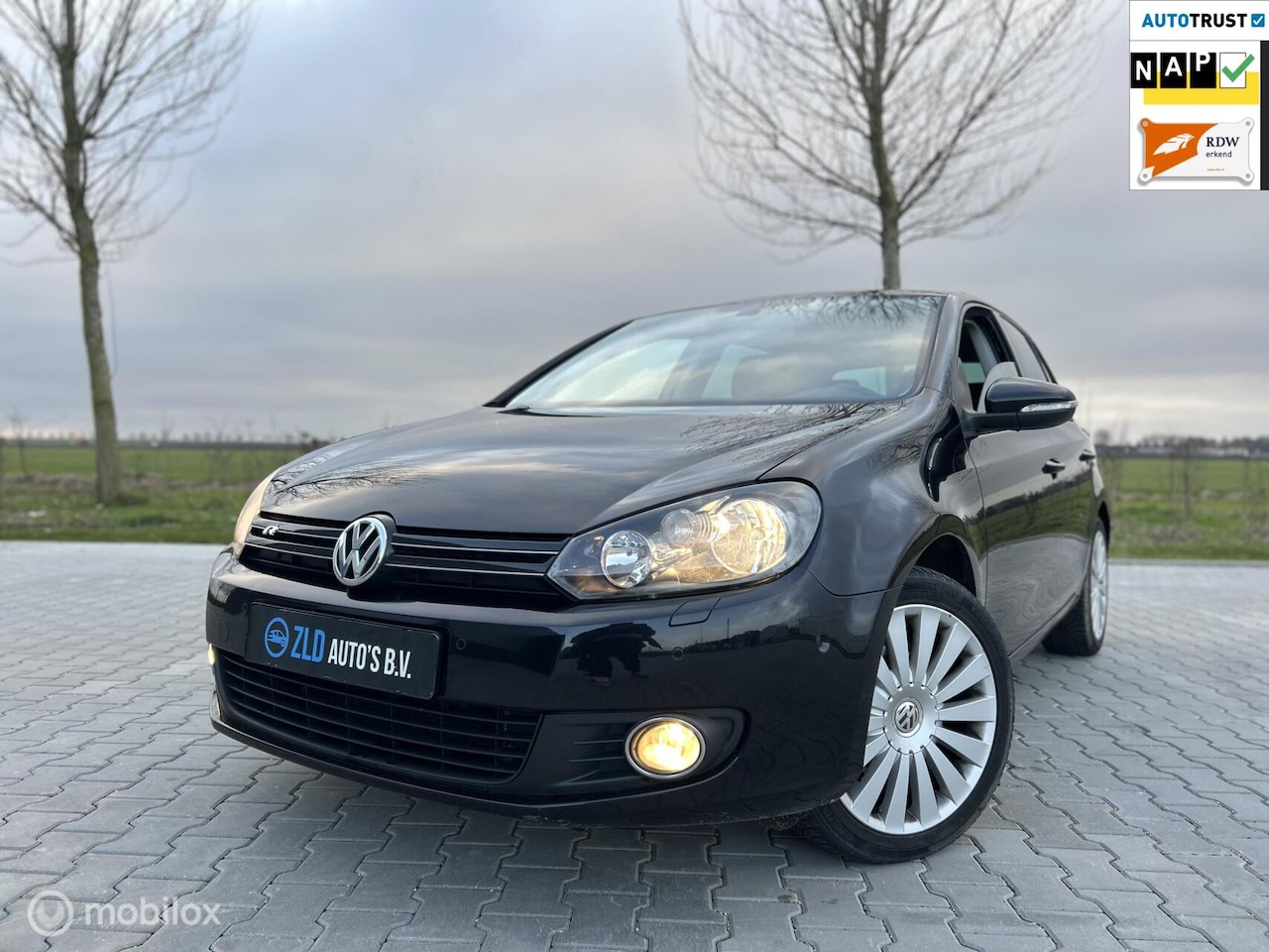 Volkswagen Golf - 1.2 TSI R-LINE|APK|CARPLAY|CRUISE CONTROL - AutoWereld.nl
