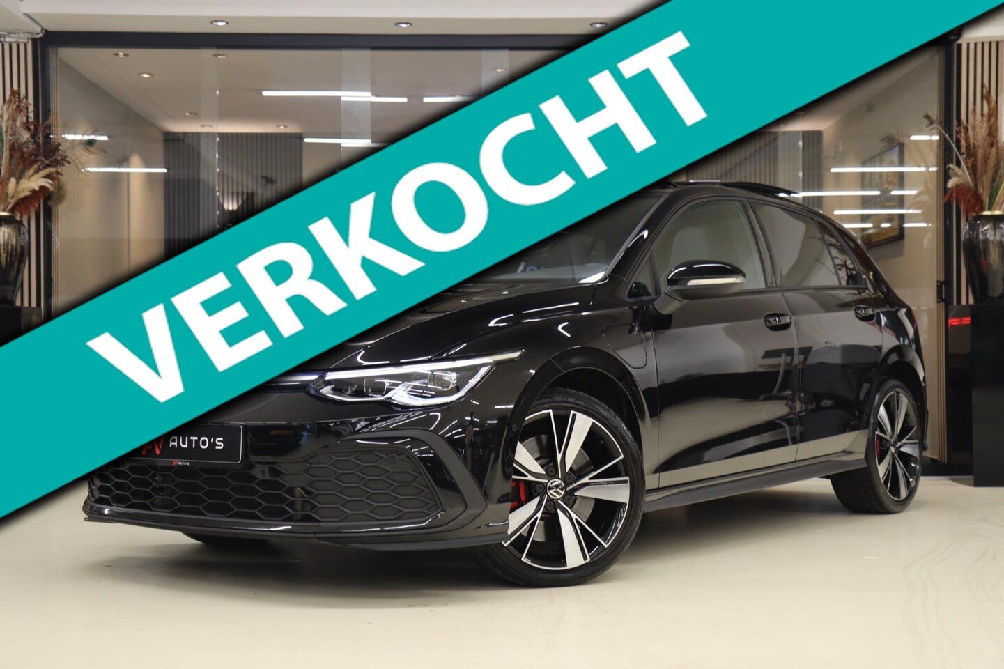Volkswagen Golf - 1.4 TSI GTE 245PK BLACKSTYLE /PANODAK/CARPLAY/ACC/LANEASSIST/VOL - AutoWereld.nl