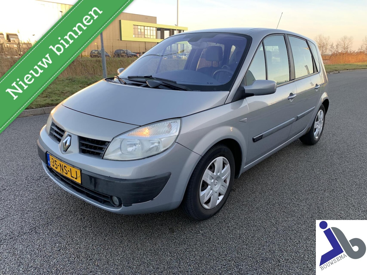 Renault Scénic - 2.0-16V Privilège Comfort 2e eigenaar!! - AutoWereld.nl