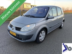 Renault Scénic - 2.0 Automaat, Trekhaak, NL auto, 2e eigenaar 2.0-16V Privilège Comfort
