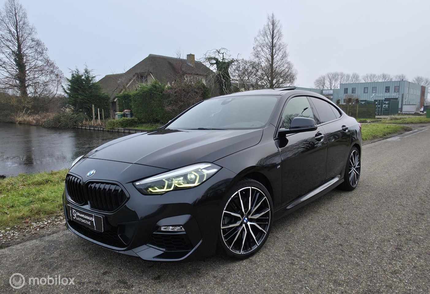 BMW 2-serie Gran Coupé - 220i M-pakket / Pano / Navi / Leder - AutoWereld.nl