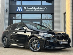 BMW 1-serie - M135i xDrive F1 M-Performance |Head-up |Virtual |Sfeer |Alcantara+|