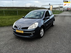 Renault Clio - 1.4-16V Exception