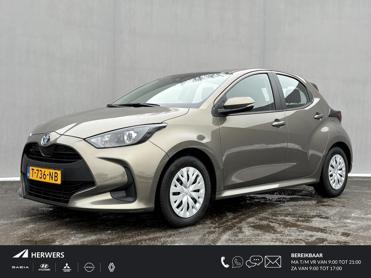 Toyota Yaris - 1.5 Hybrid Active / Fabrieksgarantie t/m 08-2026 / Navigatie / Apple Carplay/Android Auto - AutoWereld.nl