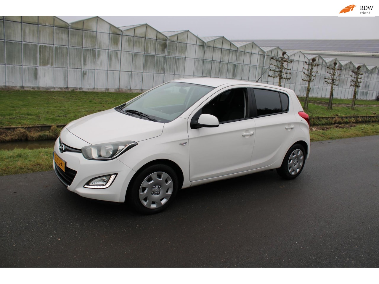 Hyundai i20 - 1.2i i-Motion 5 Drs met Airco - AutoWereld.nl