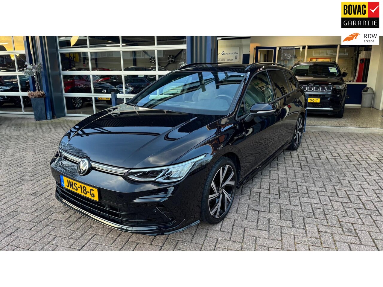 Volkswagen Golf - 1.5 eTSI R-Line Business 1.5 eTSI R-Line Business - AutoWereld.nl