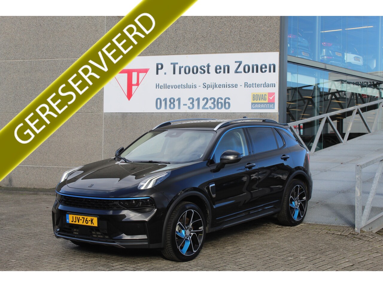 Lynk & Co 01 - 1.5 6.6 laden | Panoramadak | Navigatie | 360 Camera | Adaptive cruise control | Infinity - AutoWereld.nl