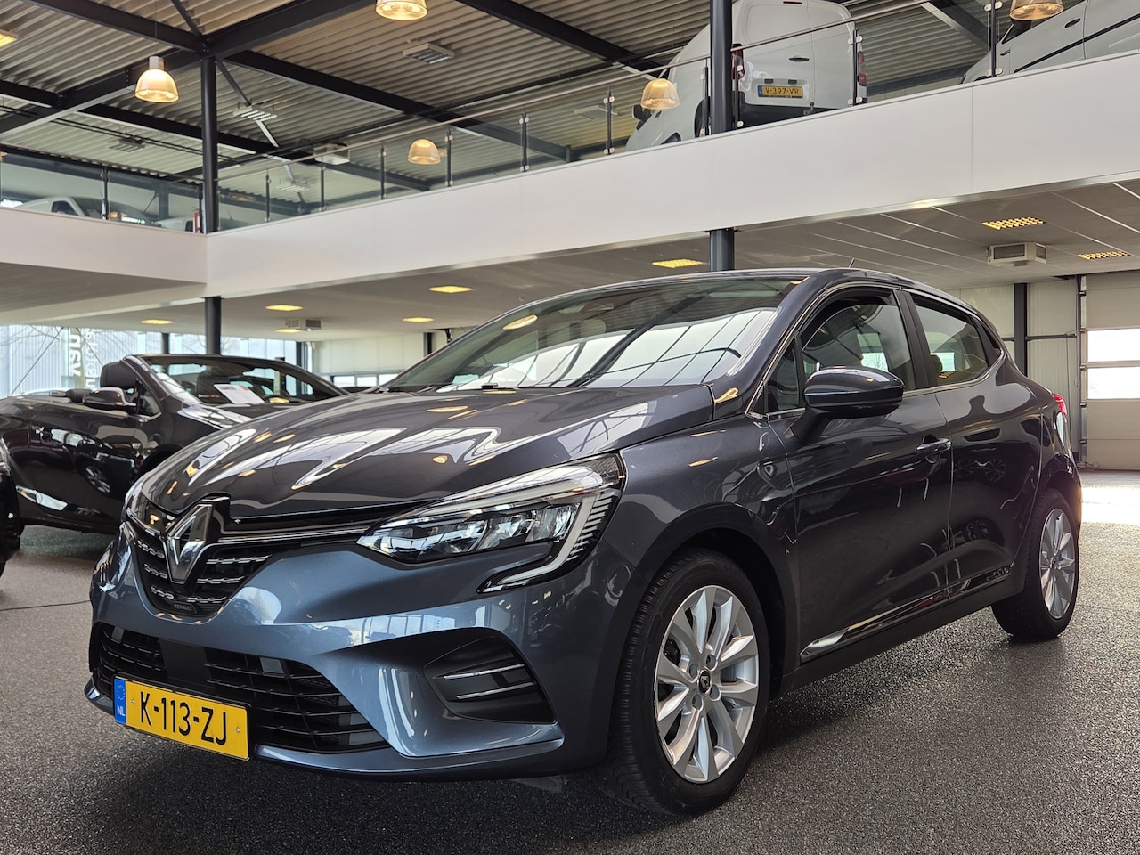 Renault Clio - 1.0 TCe Intens / Cruise Contr. / DAB+ / Carplay / Keyless / Grootlicht Assist. / - AutoWereld.nl