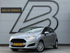 Ford Fiesta - 1.0 Style Airco, Elektr. Ramen, Weinig KM, Dealer Onderhouden, N.A.P, APK tot 07-2026