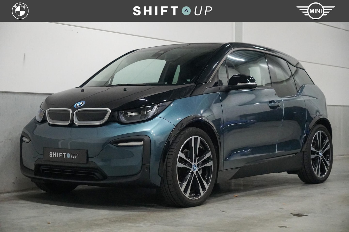 BMW i3 - 120Ah 42 kWh Leder | Adapt. Cruise Control | Warmtepomp - AutoWereld.nl
