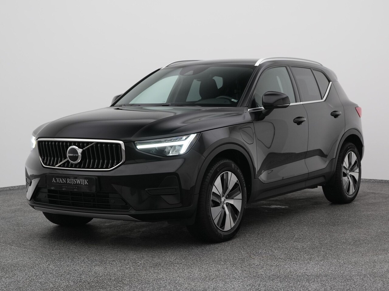 Volvo XC40 - 1.5 T5 Recharge Inscription Expression | CAMERA | KEYLESS | TREKHAAK - AutoWereld.nl