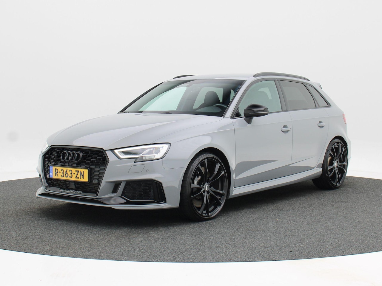 Audi RS3 - Sportback 2.5 TFSi 400 Pk quattro | Matrix LED | Trekhaak | Nappa Leder | Digitale Cockpit - AutoWereld.nl