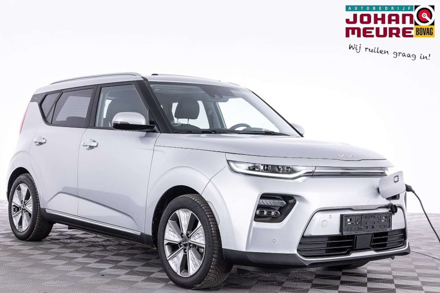 Kia e-Soul - ExecutiveLine 64 kWh | SCHUIFDAK | LEDER | LED - AutoWereld.nl