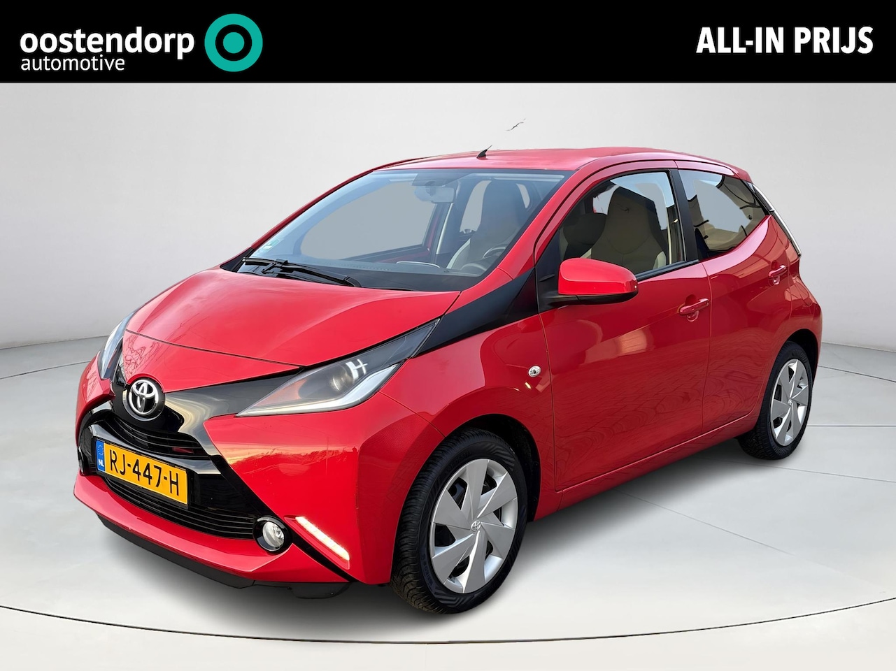 Toyota Aygo - 1.0 VVT-i x-play **TREKHAAK/ CRUISE CONTROL/ ALL SEASON BANDEN/ GARANTIE** - AutoWereld.nl