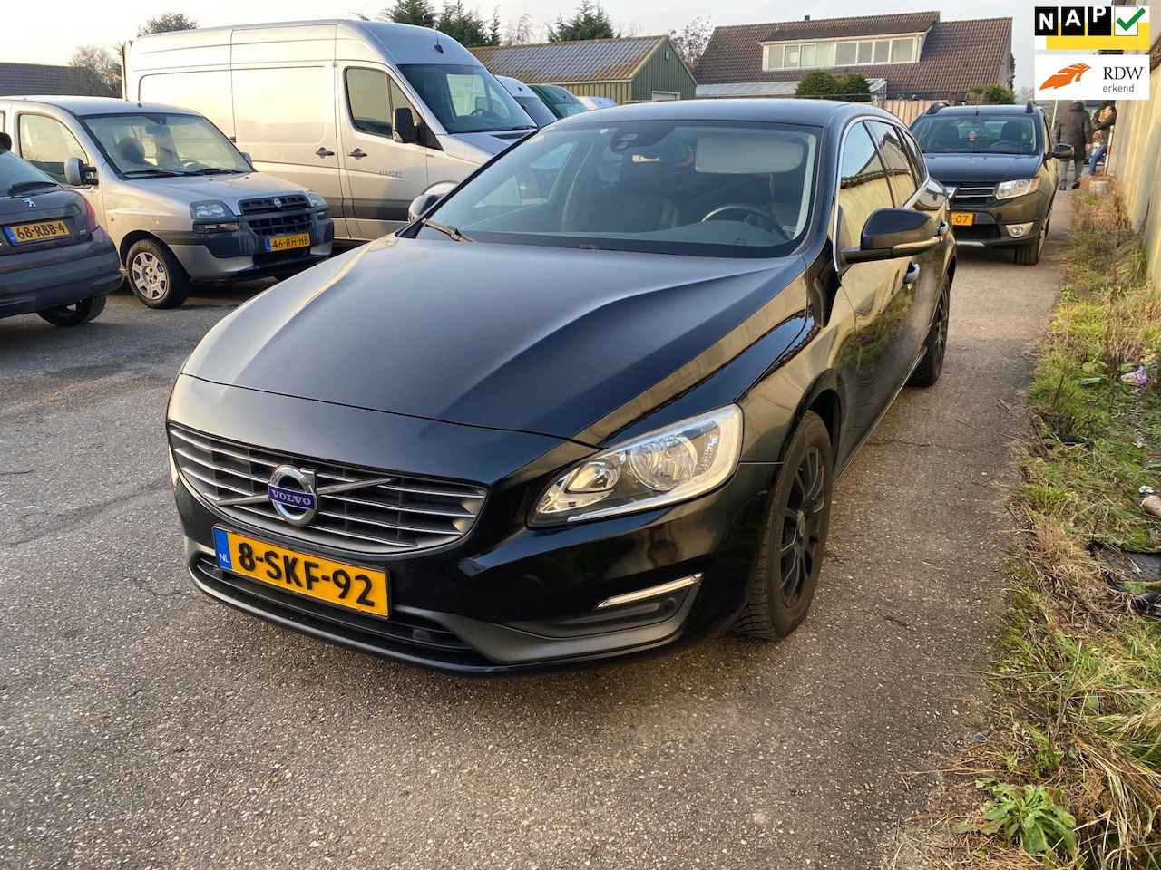 Volvo V60 - 1.6 D2 Momentum 1.6 D2 Momentum - AutoWereld.nl