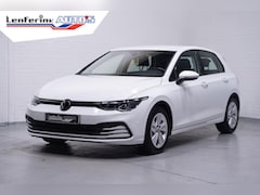 Volkswagen Golf - 1.0 eTSI Life Navi Camera PDC v+a Apple Carplay NAP Rijklaar incl. 12 maanden garantie