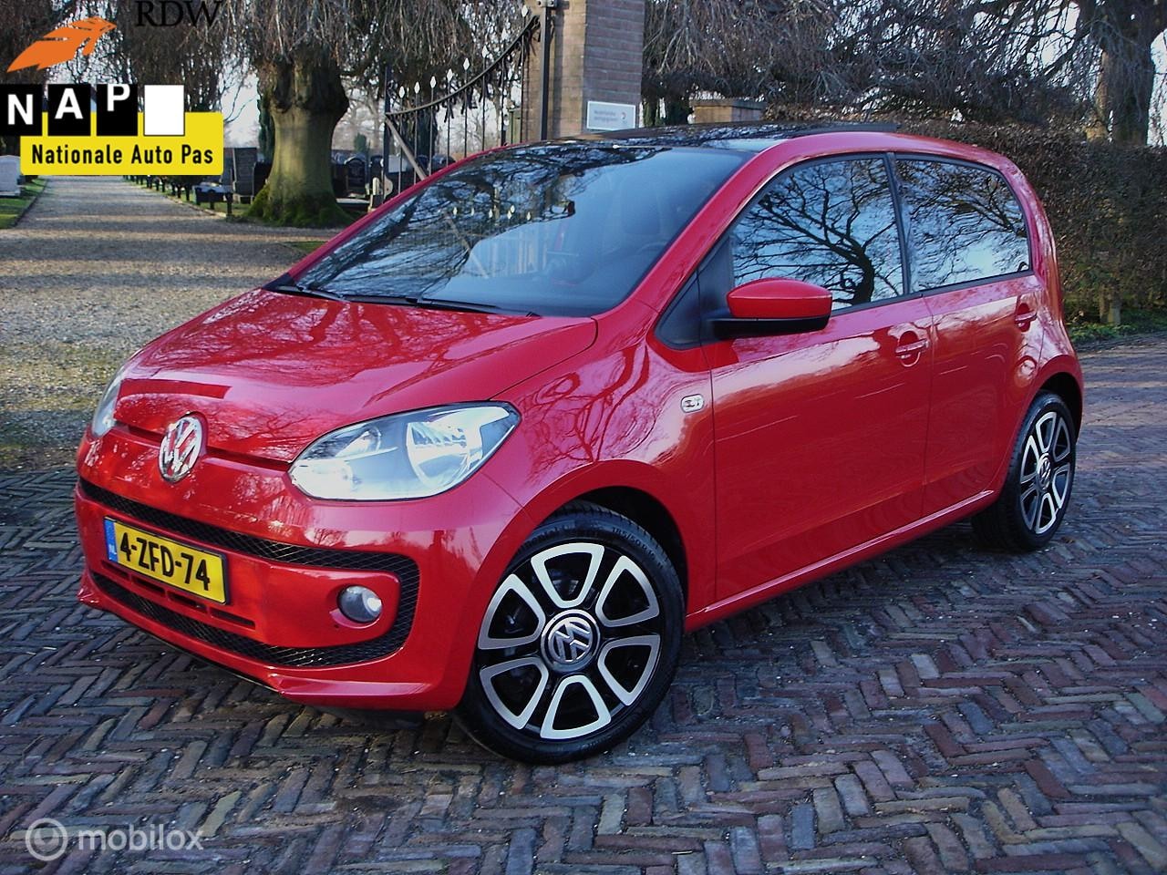 Volkswagen Up! - 1.0 High Up! (Bj 2014) Airco|PDC|Navi|Orig.NL - AutoWereld.nl