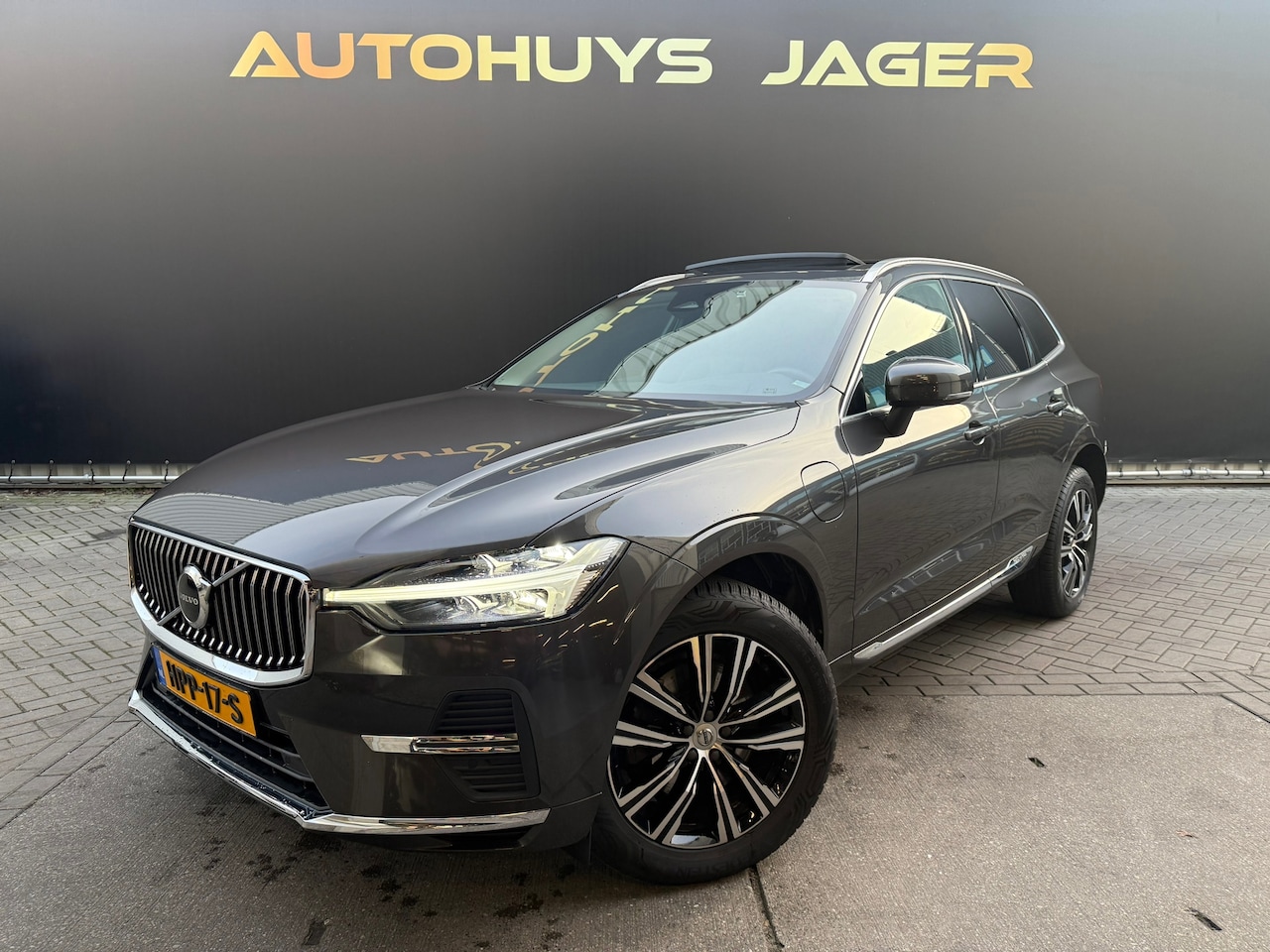 Volvo XC60 - 2.0 T8 Plug-in hybrid AWD Inscription - AutoWereld.nl